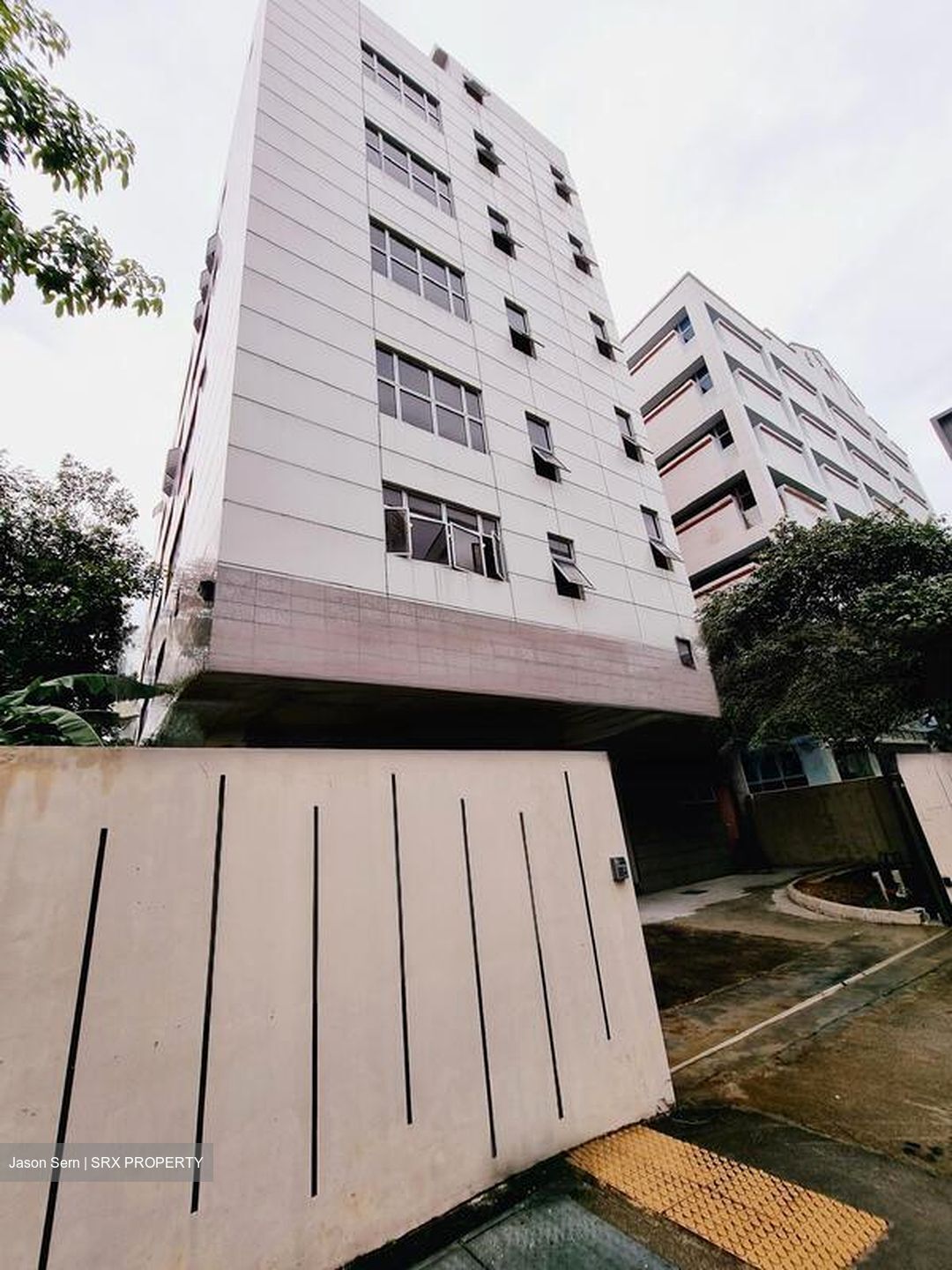 106 ALJUNIED CRESCENT (D14), Factory #575676031